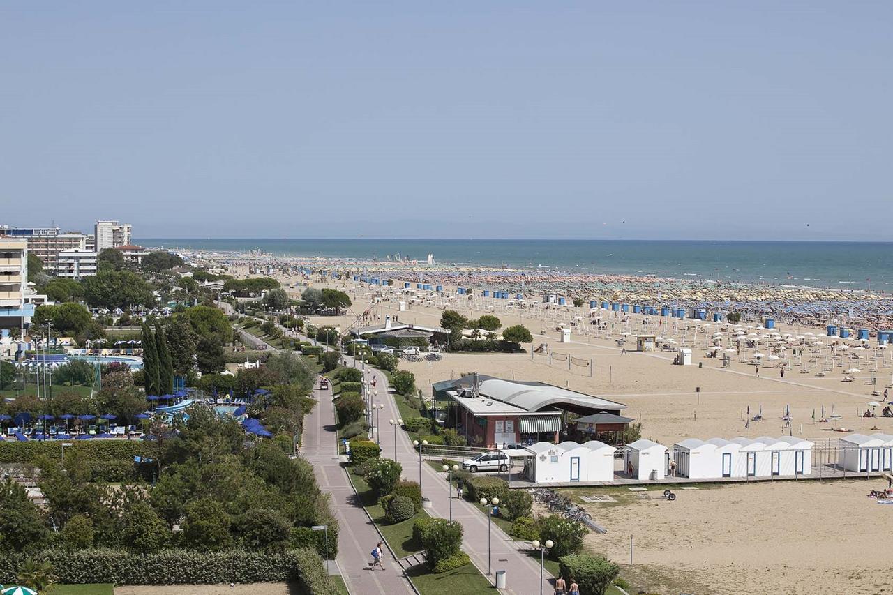 Bel Sole - Appartamenti Bibione Exteriör bild